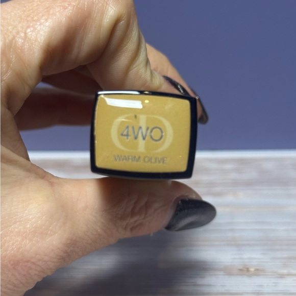 Dior Forever Skin Correct Concealer - 4WO - Picture 6 of 7